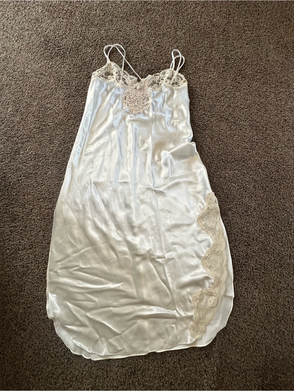 Vintage. Beautiful 3-piece bridal nightgown set from the 90s. - Picture 5 of 14